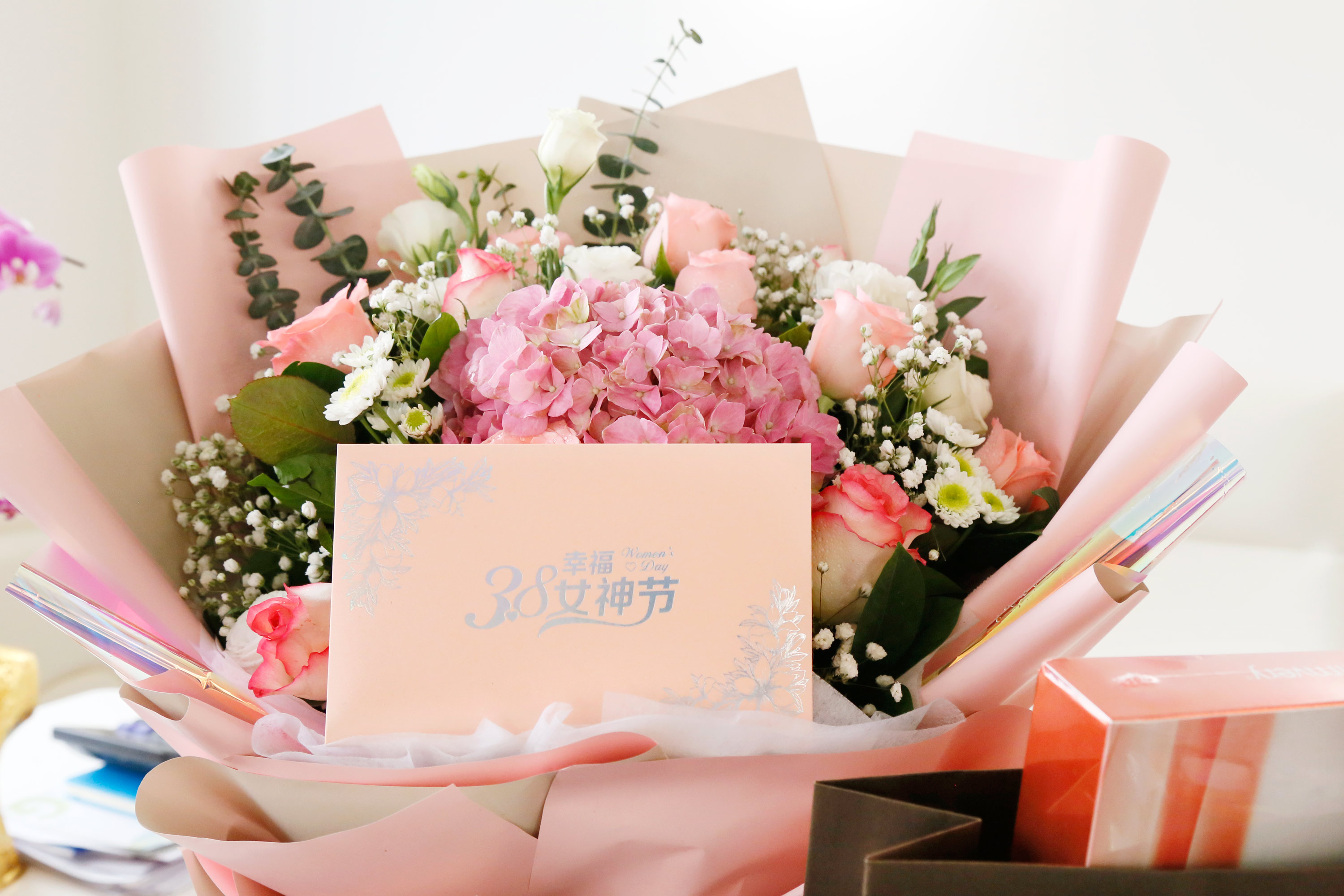 祝所有小仙女們節(jié)日快樂(lè)！